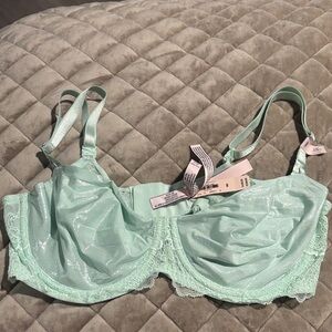 Victoria Secret Light Mint Lace Underwire Bra - Women Intimates & Sleepwear